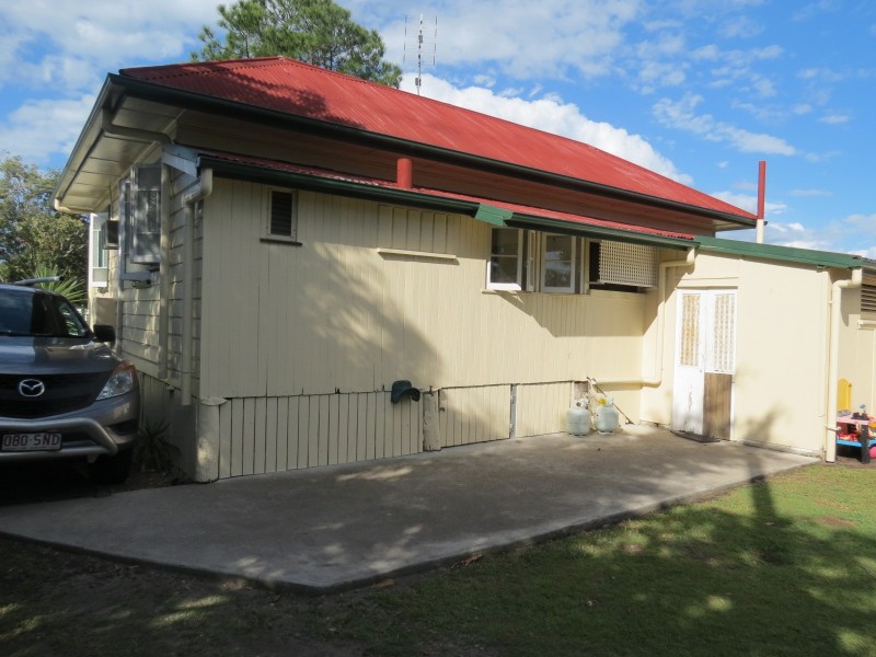 325 Torquay Terrace, Torquay QLD 4655