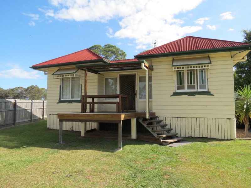 325 Torquay Terrace, Torquay QLD 4655