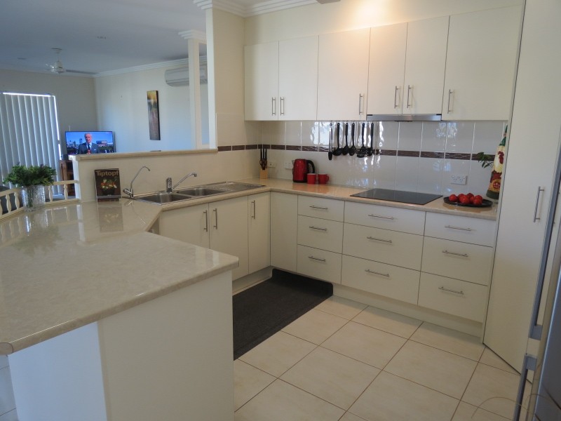 21 Lancaster Circuit, Urraween QLD 4655