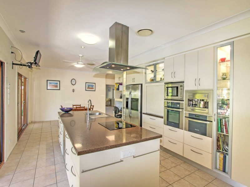 8 Washington Drive, Wondunna QLD 4655