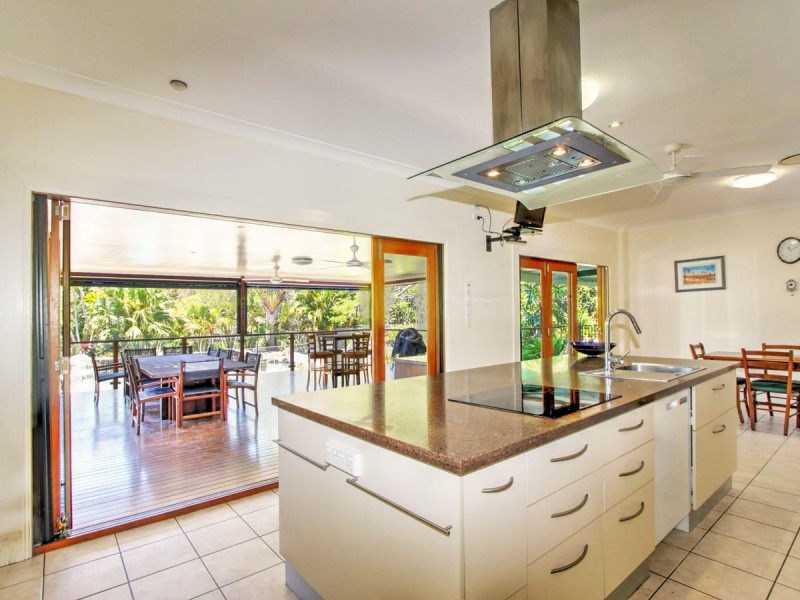 8 Washington Drive, Wondunna QLD 4655