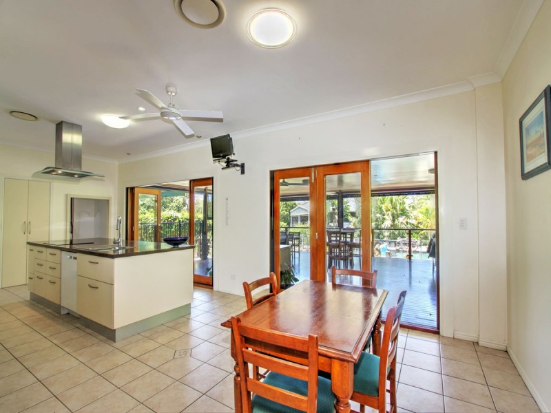 8 Washington Drive, Wondunna QLD 4655