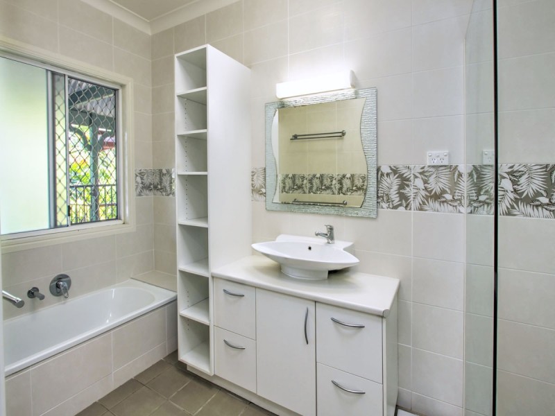 8 Washington Drive, Wondunna QLD 4655