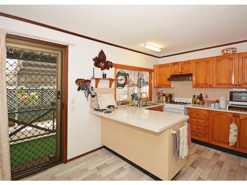 11-26 Corser St, Point Vernon QLD 4655