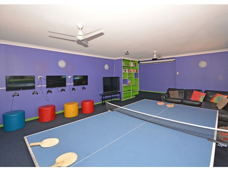 11-26 Corser St, Point Vernon QLD 4655