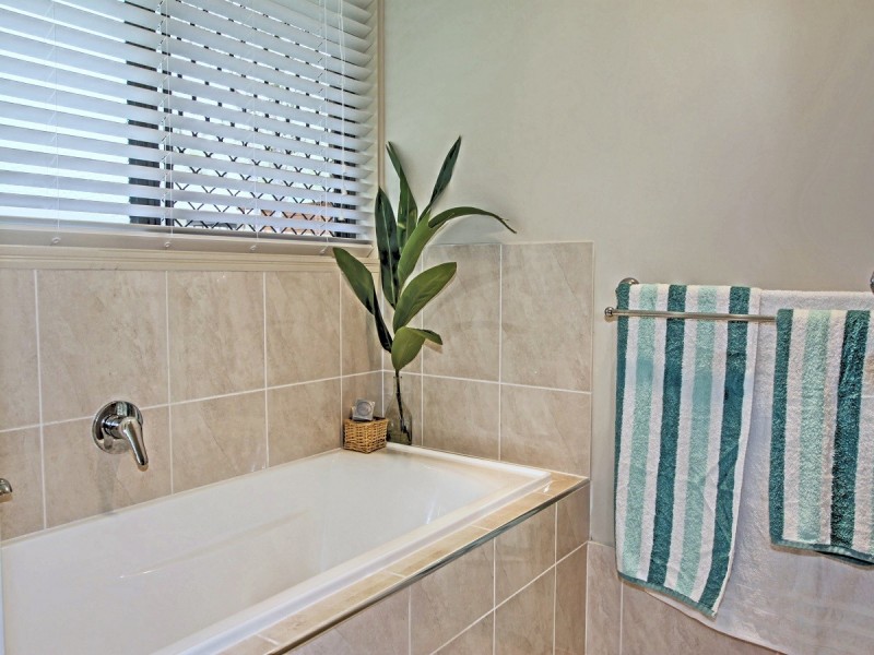 35 Carrick Way, Wondunna QLD 4655
