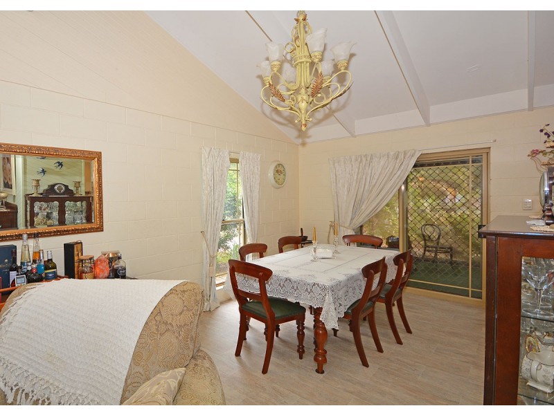 42 Senorita Parade, Urangan QLD 4655