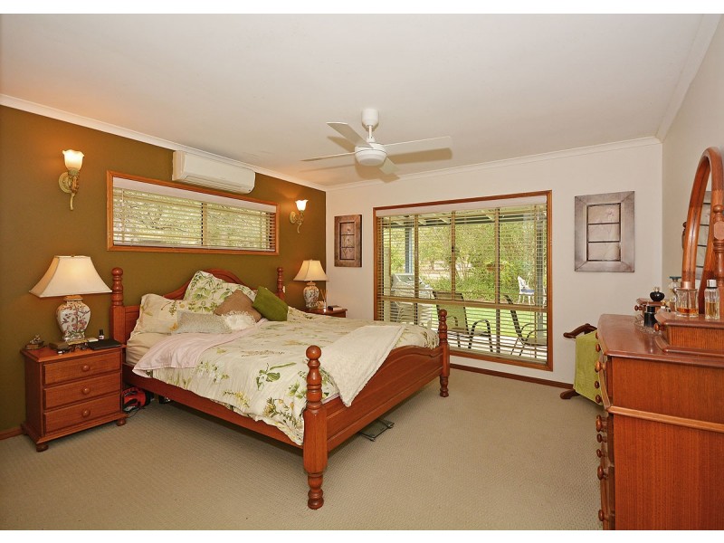 42 Senorita Parade, Urangan QLD 4655
