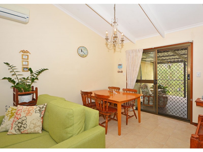 42 Senorita Parade, Urangan QLD 4655