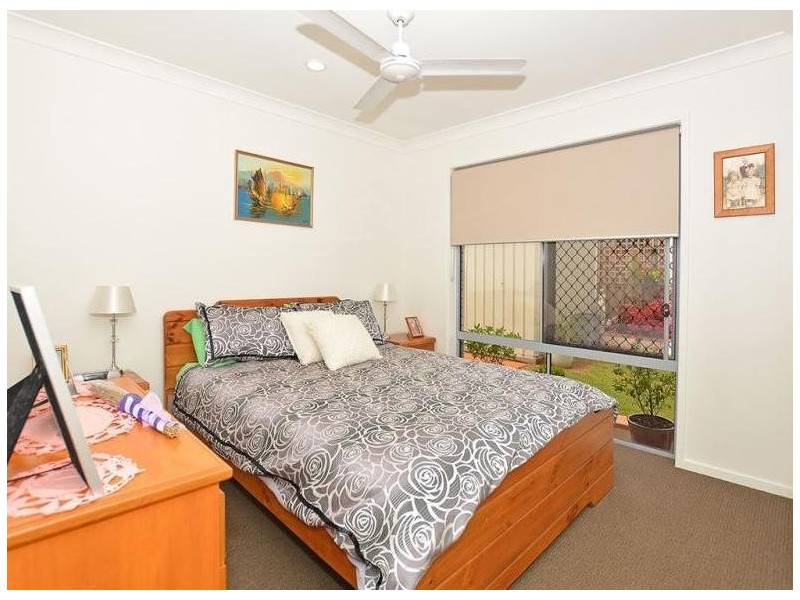 12 Roebuck Street, Urraween QLD 4655