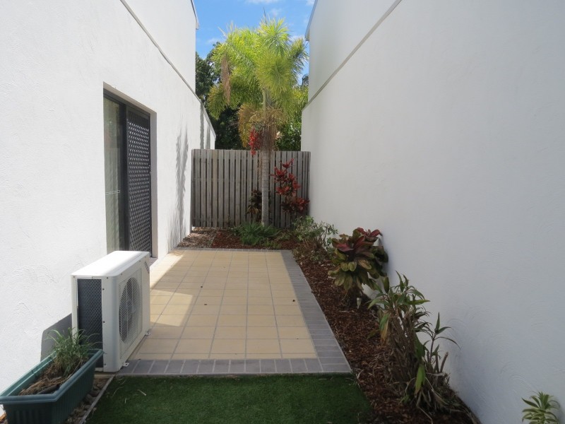 26/654 Esplanade, Urangan QLD 4655