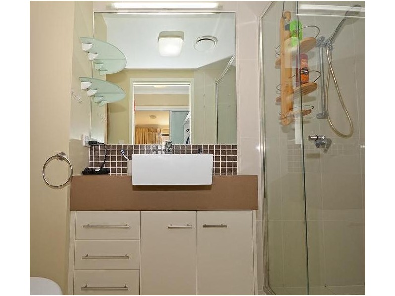 U209,350 Esplanade, Scarness QLD 4655