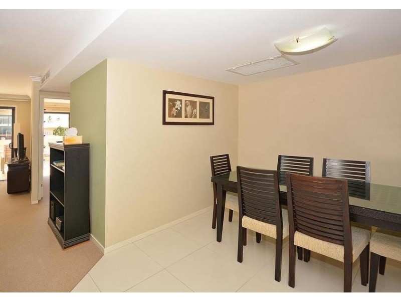 U209,350 Esplanade, Scarness QLD 4655