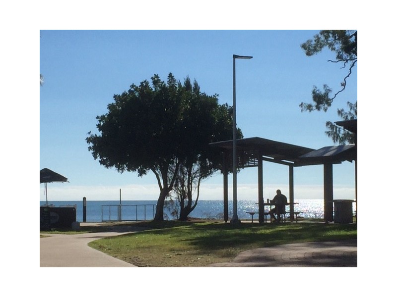U209,350 Esplanade, Scarness QLD 4655