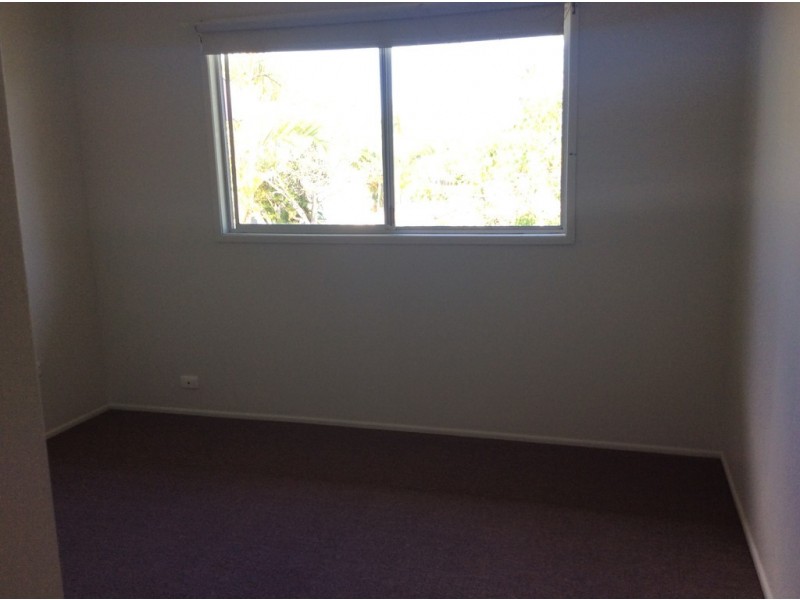 9 Arthur Street, Urangan QLD 4655