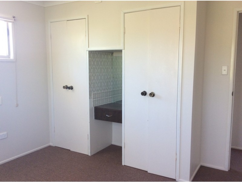 9 Arthur Street, Urangan QLD 4655