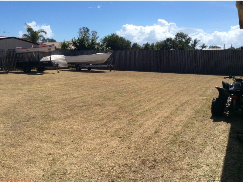 77 Martin Street, Point Vernon QLD 4655