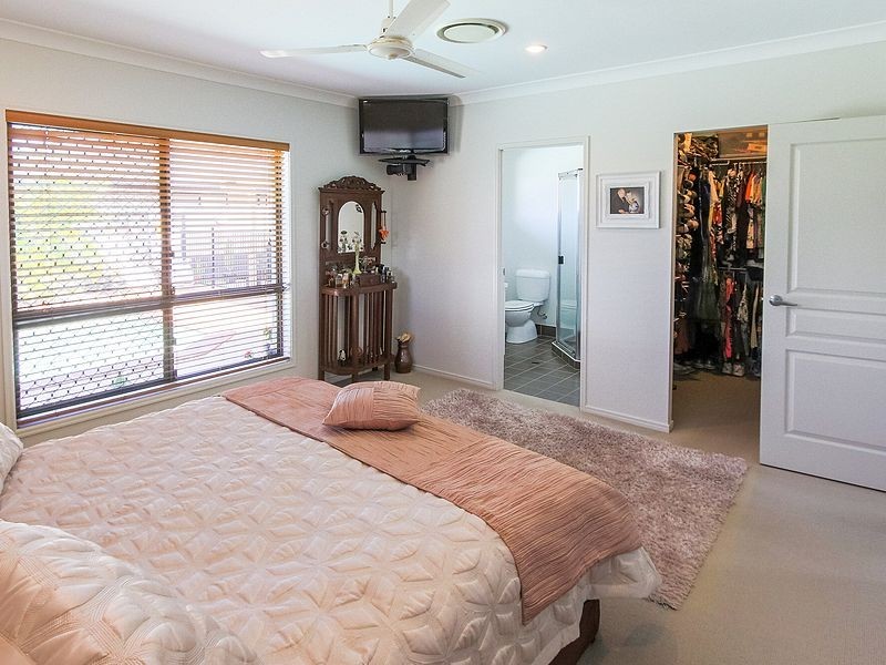 4 Wongala Way, Eli Waters QLD 4655