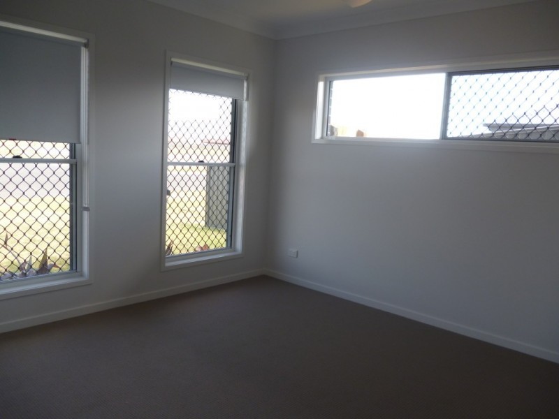 1/12 Richard Charles Drive, Kawungan QLD 4655
