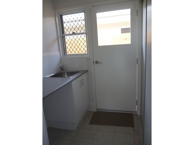 1/12 Richard Charles Drive, Kawungan QLD 4655