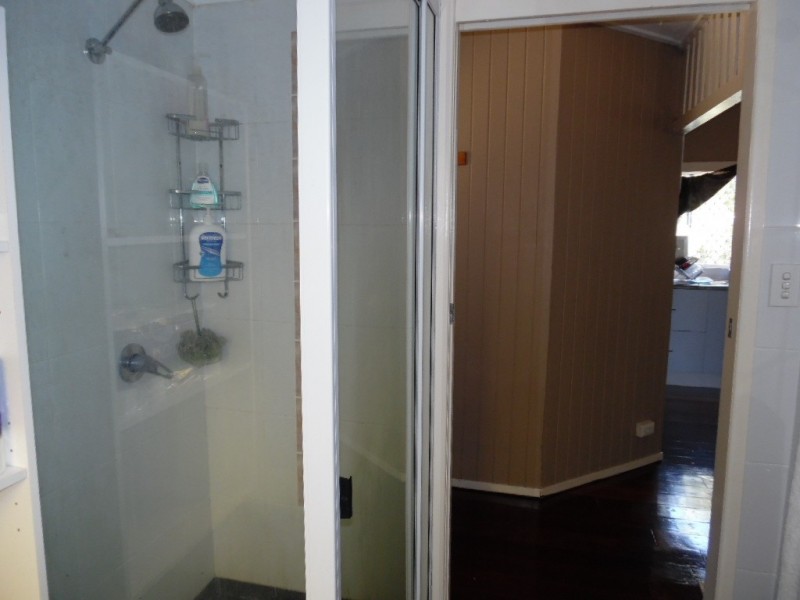 49 King Street, Urangan QLD 4655