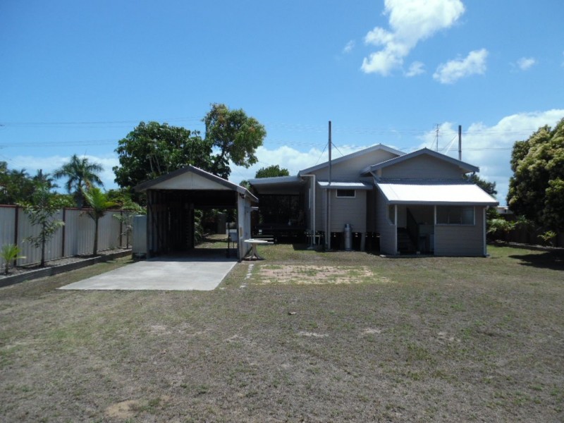 49 King Street, Urangan QLD 4655
