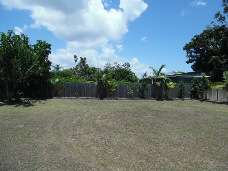 49 King Street, Urangan QLD 4655