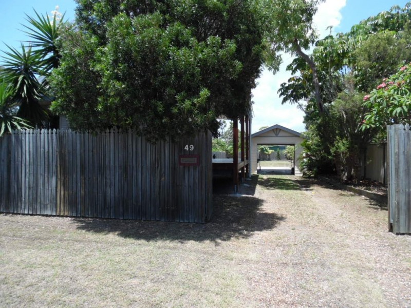 49 King Street, Urangan QLD 4655