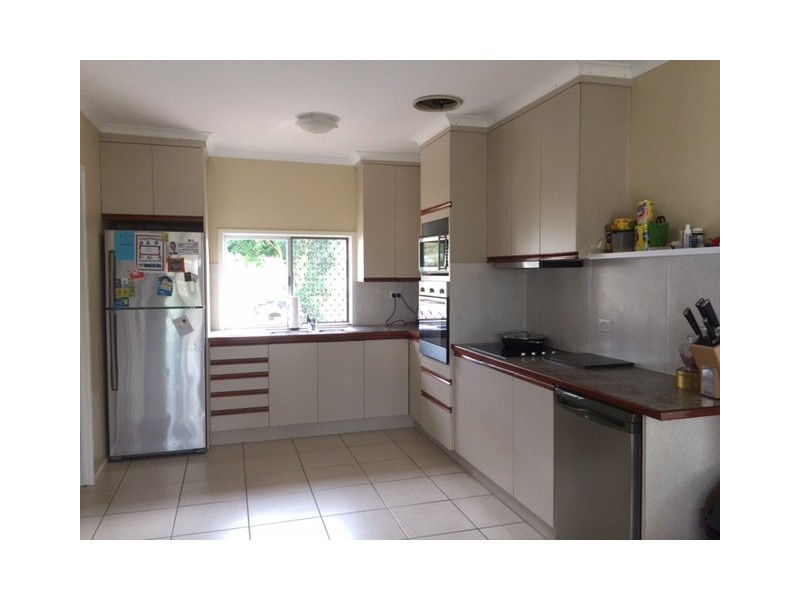 14 Kehlet Street, Point Vernon QLD 4655