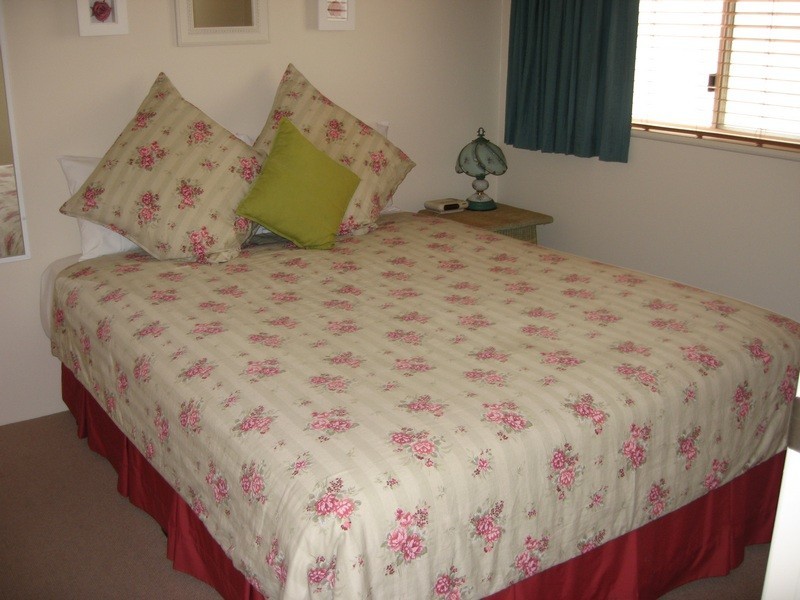 3/566 Esplanade, Urangan QLD 4655