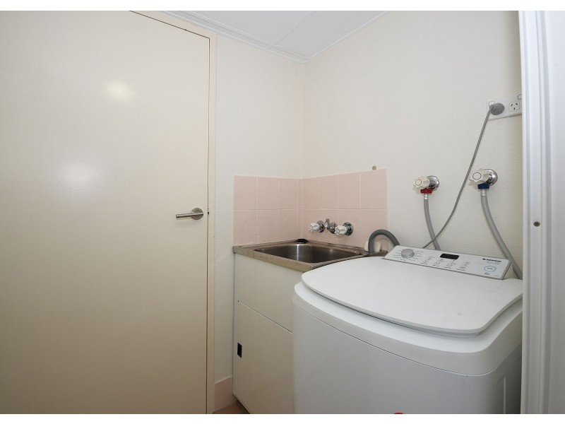 8/13 Pulgul St, Urangan QLD 4655