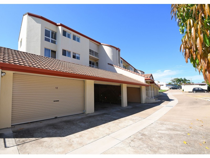 8/13 Pulgul St, Urangan QLD 4655