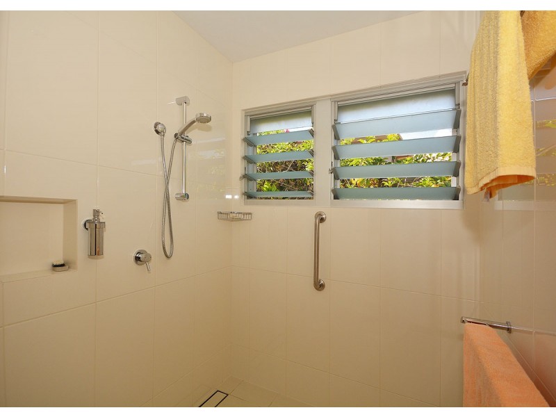 188 Esplanade, Point Vernon QLD 4655