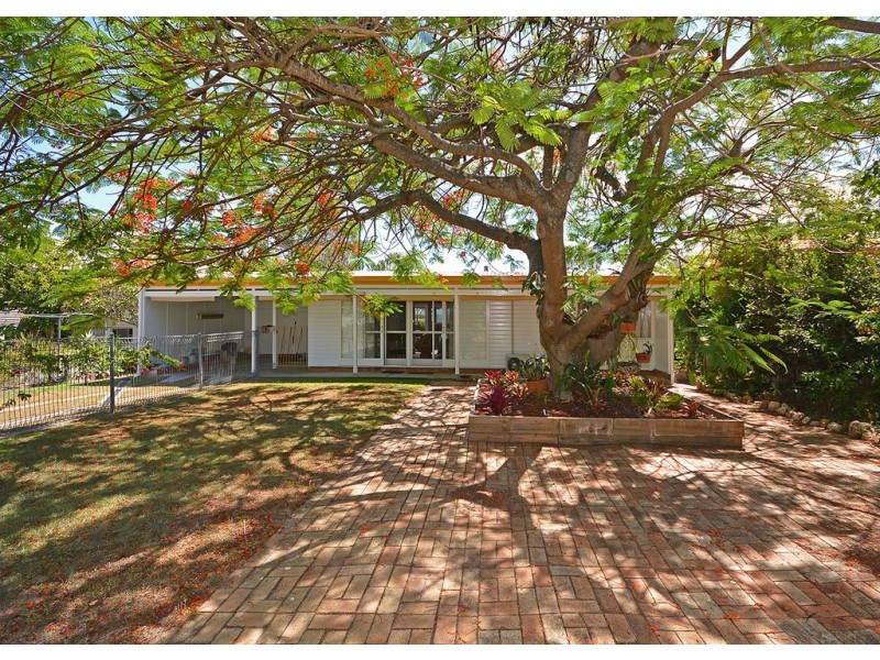 188 Esplanade, Point Vernon QLD 4655