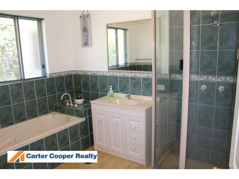 9 Doss Court, Urraween QLD 4655