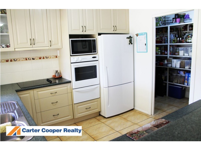 9 Doss Court, Urraween QLD 4655