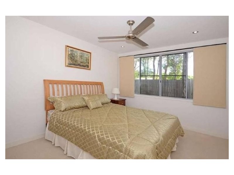 43 Lyons Street, Point Vernon QLD 4655