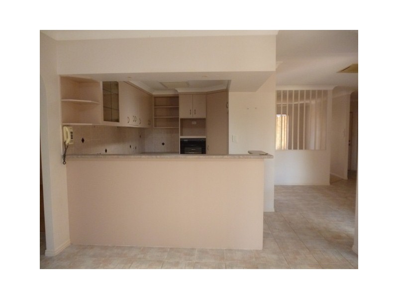 4 Parisi Court, Urraween QLD 4655