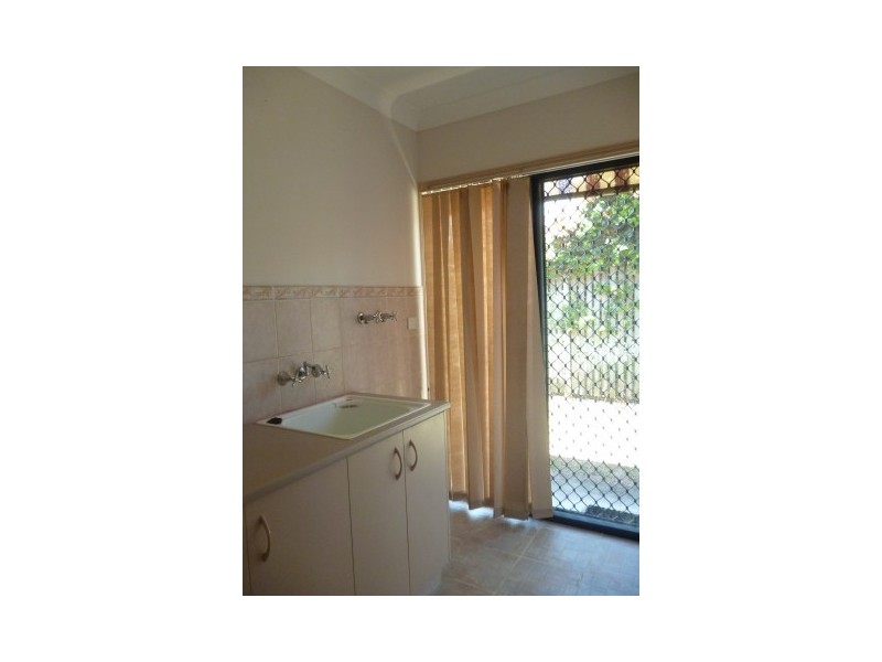 4 Parisi Court, Urraween QLD 4655