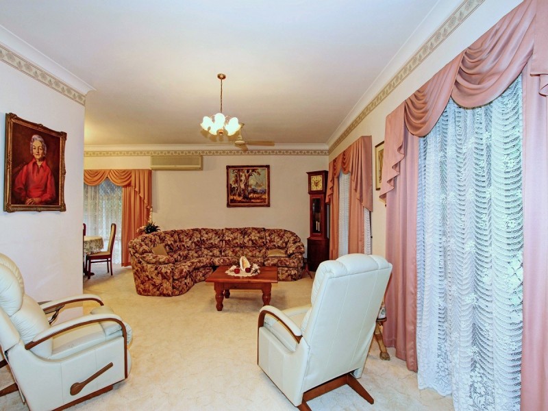 28 Wellington Crescent, Wondunna QLD 4655