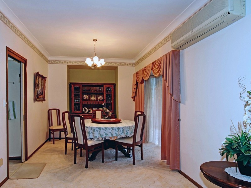 28 Wellington Crescent, Wondunna QLD 4655