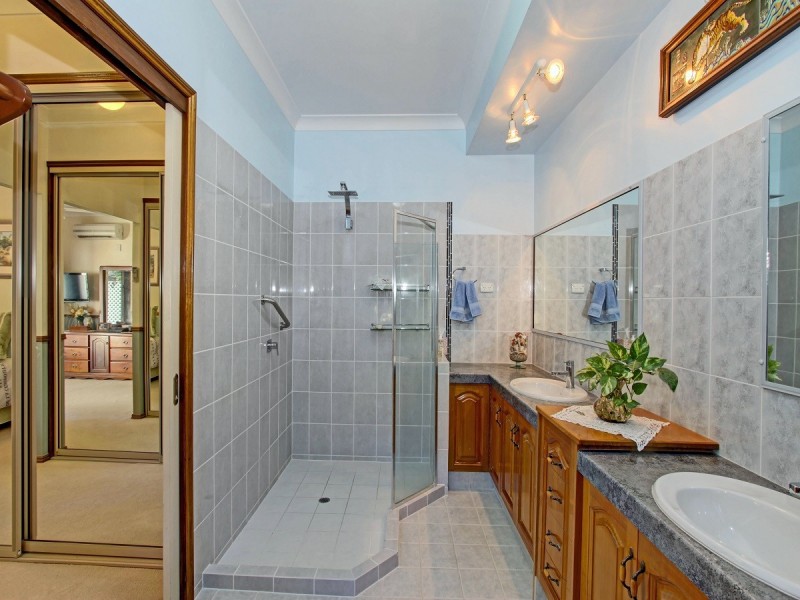 28 Wellington Crescent, Wondunna QLD 4655