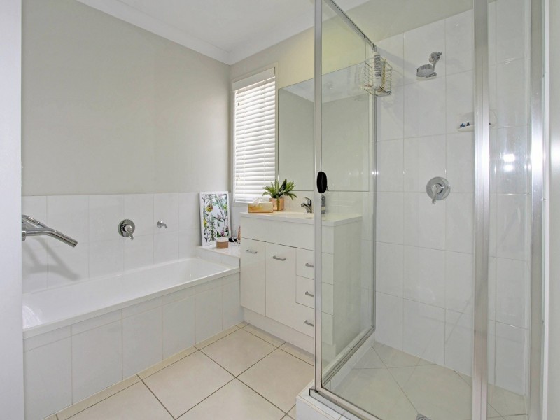 13 Morgan Circuit, Urraween QLD 4655