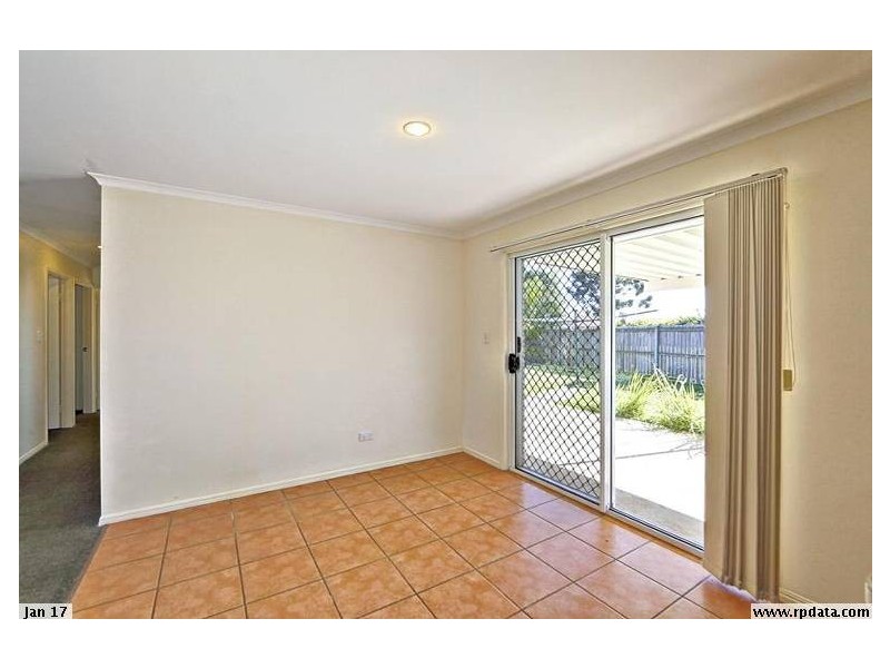 39 Wide Bay Drive, Eli Waters QLD 4655