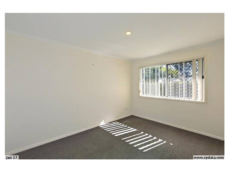 39 Wide Bay Drive, Eli Waters QLD 4655