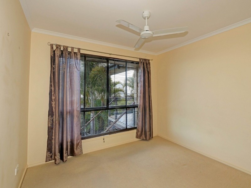 5 Baunfiend Court, Urraween QLD 4655