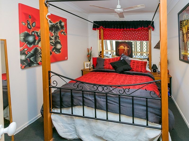 57 Spence Street, Point Vernon QLD 4655