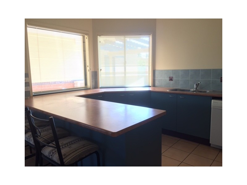 64, 34 Elizabeth Street, Urangan QLD 4655