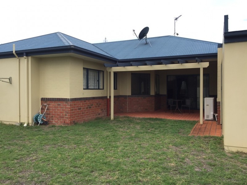64, 34 Elizabeth Street, Urangan QLD 4655