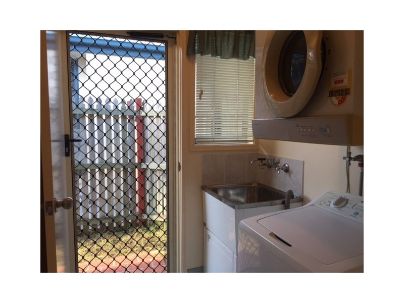 64, 34 Elizabeth Street, Urangan QLD 4655